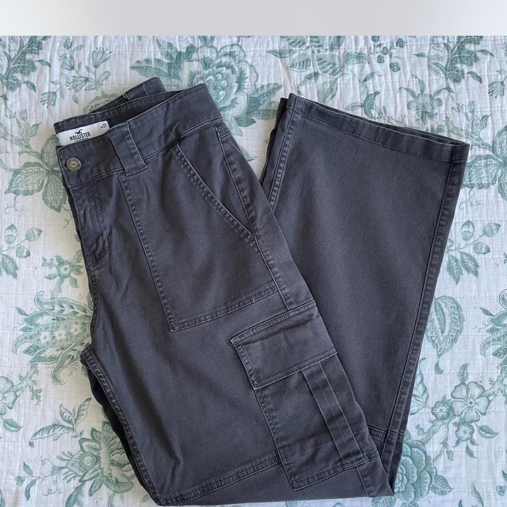 Hollister cargo pants